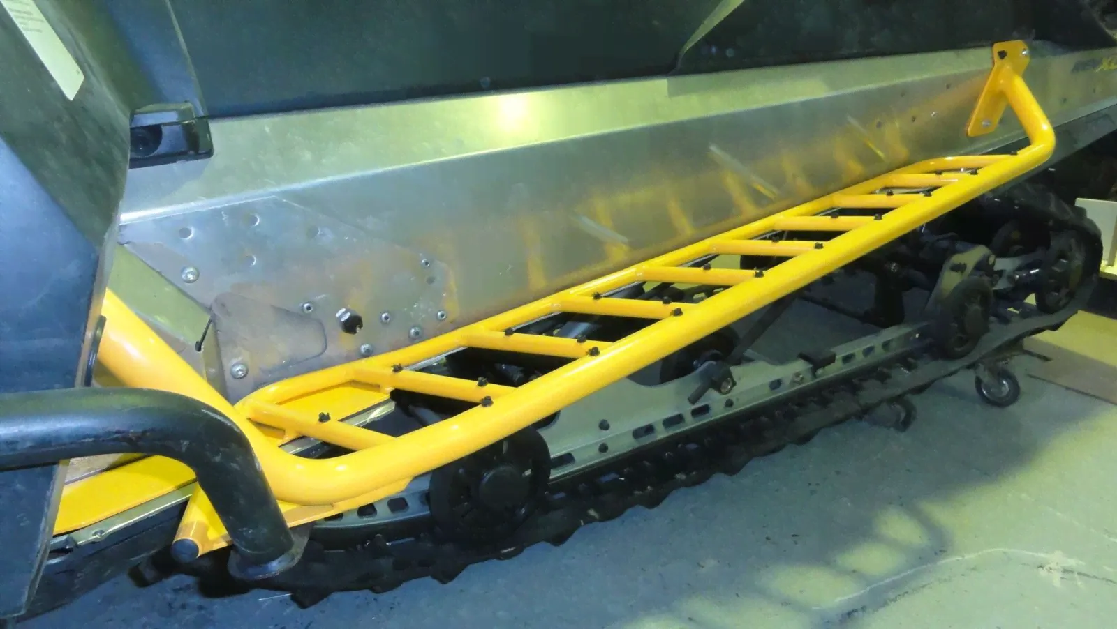 Подножки BRP SKI-DOO TUNDRA SKANDIC (платформа Rev XU 2012-*)-1