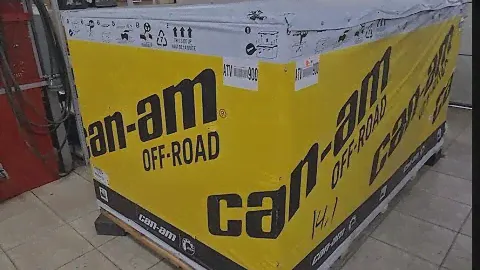 Распаковка BRP Outlander max  LTD 1000R OB